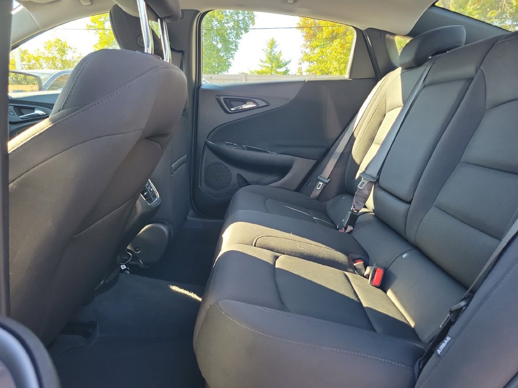 Used 2024 Chevrolet Malibu LT FWD image 18