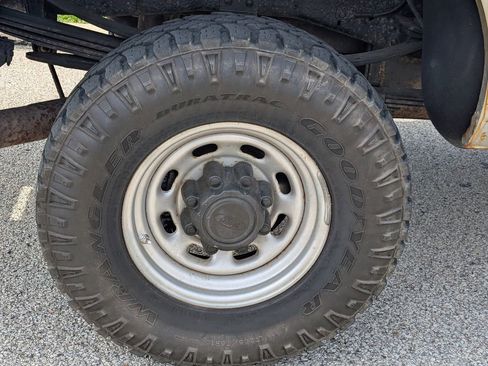 Used 1999 Ford F350 XL image 36