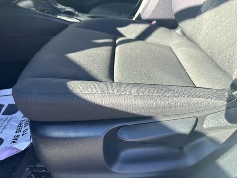 Used 2023 Toyota Corolla LE image 18