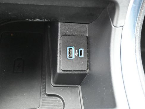 Used 2022 Ford Edge Titanium w/ Equipment Group 301A AWD/4WD image 27