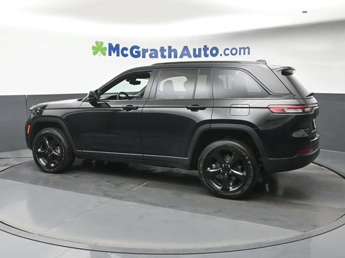Used 2023 Jeep Grand Cherokee Altitude AWD/4WD image 26