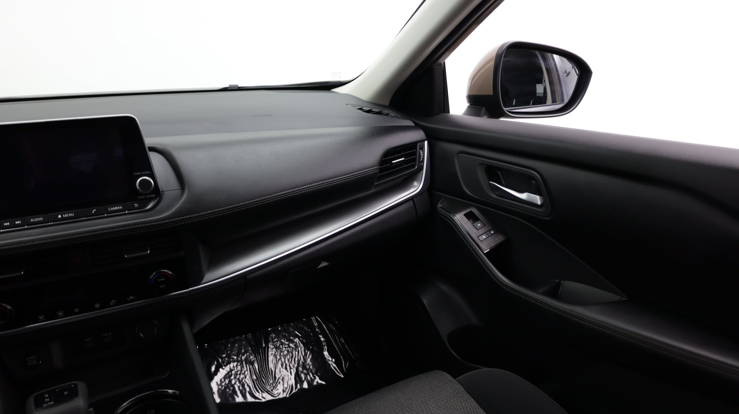 Used 2025 Nissan Rogue SV FWD image 31