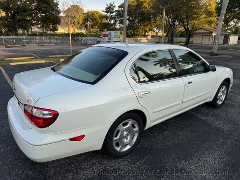 Used 2001 INFINITI I30 image 4