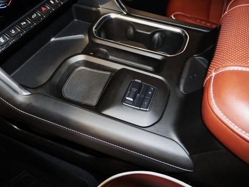 Used 2024 GMC Sierra 3500 Denali Ultimate image 57