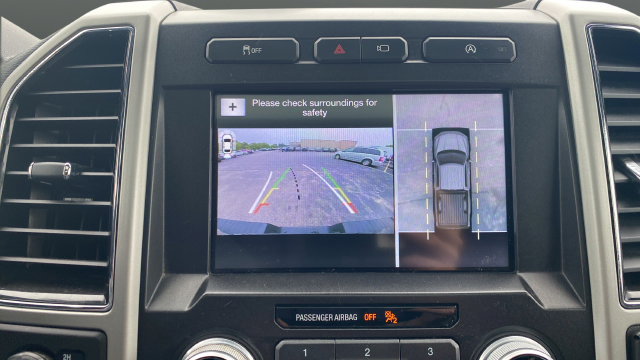Used 2018 Ford F150 Lariat w/ Equipment Group 502A Luxury AWD/4WD image 15