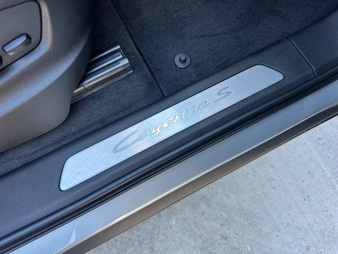 Used 2026 Porsche Cayenne S image 24