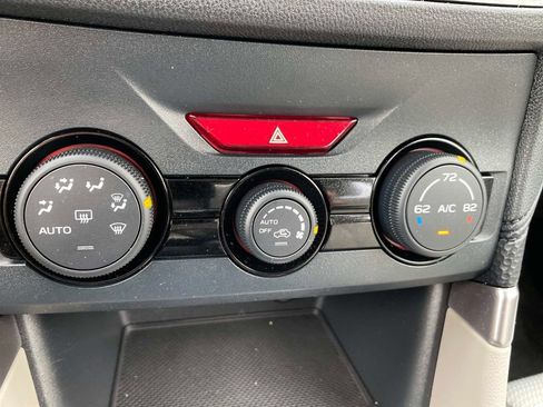 Used 2023 Subaru Forester AWD/4WD image 14