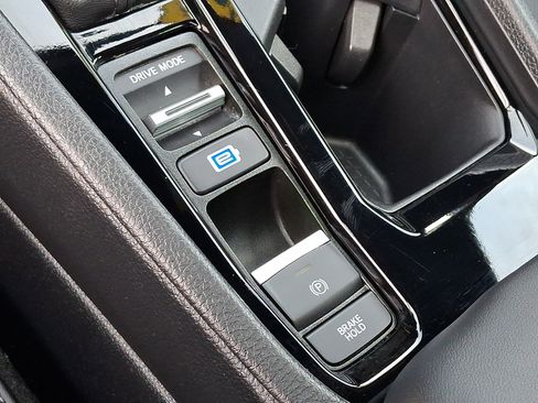 Used 2025 Honda Accord Sport image 24
