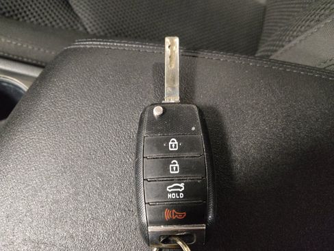 Used 2019 Kia Optima LX FWD image 32