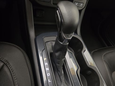 Used 2022 Chevrolet Colorado Z71 w/ Z71 Midnight Edition AWD/4WD image 22