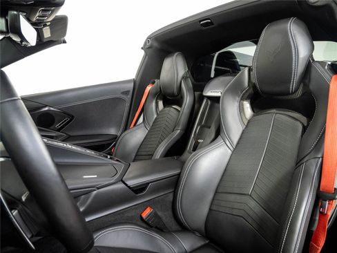 Used 2023 Chevrolet Corvette Stingray Preferred Cpe w/ Z51 Performance Package RWD image 5