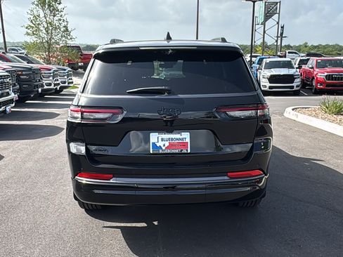 New 2026 Jeep Grand Cherokee L Limited AWD/4WD image 6