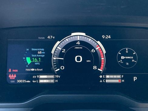 Used 2024 Toyota Tundra Limited image 15