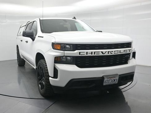 Used 2022 Chevrolet Silverado 1500 Custom w/ LPO, Blackout Package AWD/4WD image 17