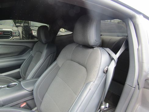 Used 2024 Ford Mustang GT RWD image 22