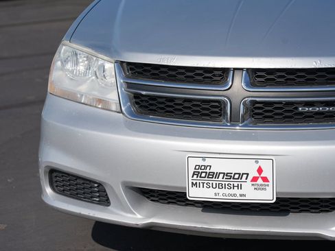 Used 2011 Dodge Avenger Express FWD image 9