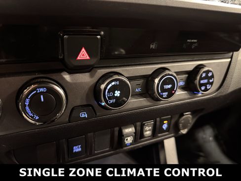 Used 2018 Toyota Tacoma TRD Sport image 8