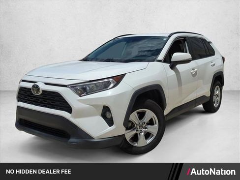 Used 2019 Toyota RAV4 XLE w/ Convenience Package FWD image 1