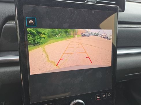 Used 2025 GMC Terrain Elevation AWD/4WD image 29