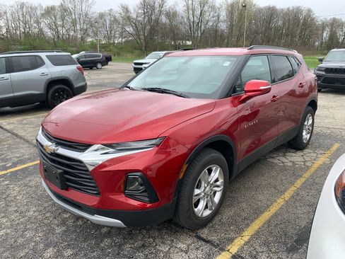 Used 2021 Chevrolet Blazer LT image 1