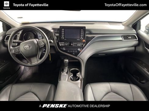 Used 2024 Toyota Camry SE image 15