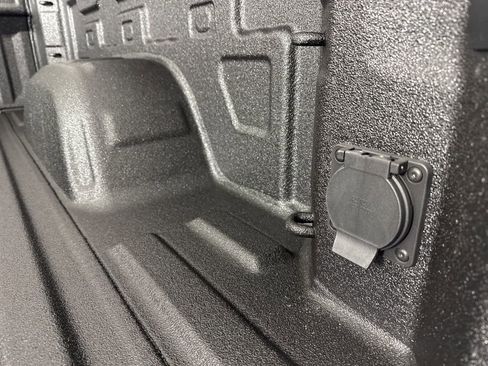 Used 2025 Chevrolet Silverado 1500 W/T w/ WT Value Package image 42