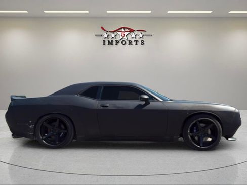 Used 2016 Dodge Challenger R/T Scat Pack w/ Leather Interior Group image 6