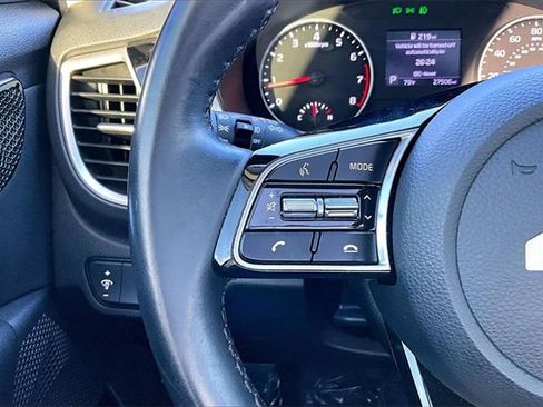 Used 2023 Kia Seltos EX image 11