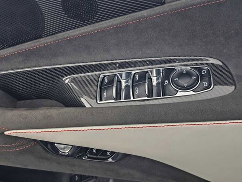 Used 2023 Chevrolet Corvette Stingray Premium Conv w/ Z51 Performance Package image 27