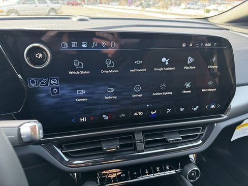 New 2026 Chevrolet Equinox EV RS image 3