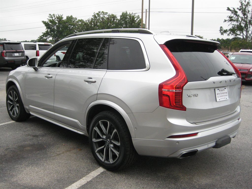 Used 2018 Volvo XC90 T6 Momentum w/ Convenience Package AWD/4WD image 6