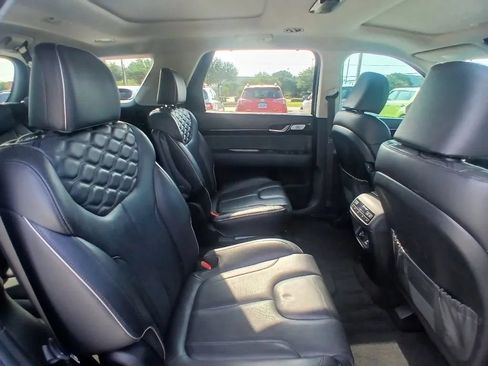 Used 2022 Hyundai Palisade Limited FWD image 22