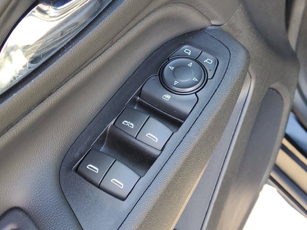 Used 2018 Chevrolet Equinox LT w/ LPO, Blackout Package AWD/4WD image 22