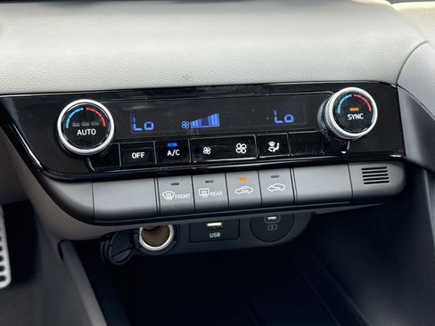 New 2026 Hyundai Elantra Sport FWD image 23