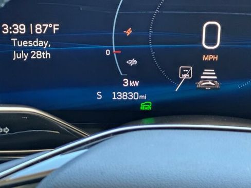 Certified 2024 Cadillac Lyriq Sport AWD/4WD image 27