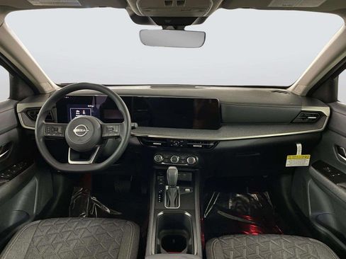 New 2025 Nissan Kicks SV w/ SV Premium Package AWD/4WD image 21