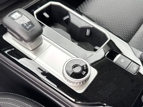 New 2026 Mitsubishi Outlander ES AWD/4WD image 10