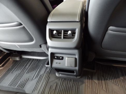 Used 2025 Cadillac Optiq Luxury 2 w/ LPO, Floor Liner Package AWD/4WD image 25