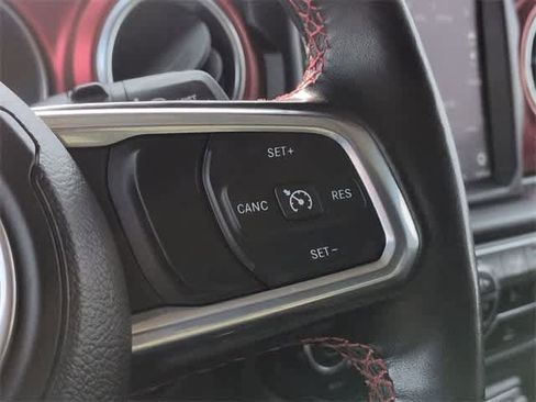 Used 2023 Jeep Wrangler Unlimited Rubicon w/ Cold Weather Group image 24