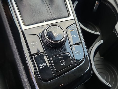 Certified 2023 Kia Sportage EX AWD/4WD image 16