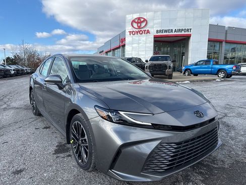 New 2026 Toyota Camry XLE image 3