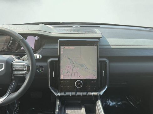 New 2026 GMC Acadia AT4 w/ Luxury Package AWD/4WD image 8