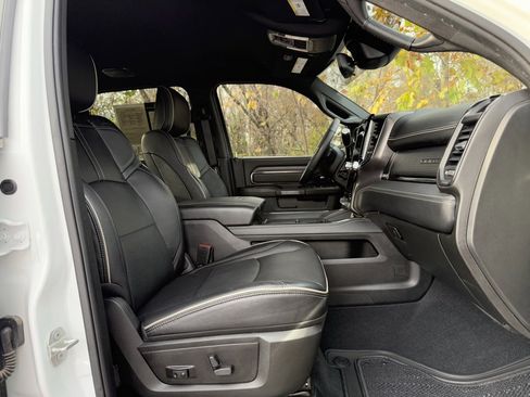 Used 2024 RAM 2500 Limited image 39