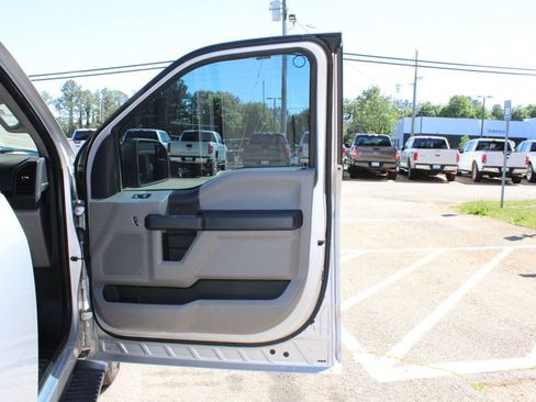 Used 2019 Ford F150 XL w/ Equipment Group 101A Mid AWD/4WD image 27