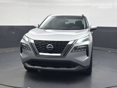 Used 2023 Nissan Rogue SV FWD image 13