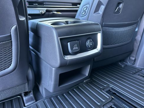 New 2026 Kia Carnival SX Prestige image 16