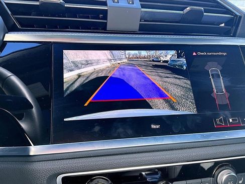 Used 2025 Audi Q3 2.0T Premium w/ Convenience Package image 14