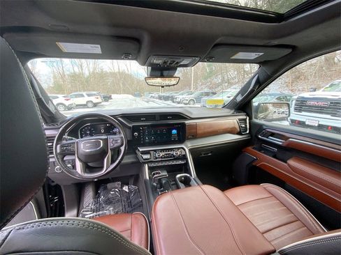 Used 2023 GMC Sierra 1500 Denali Ultimate image 20