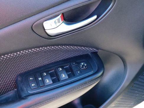 Used 2015 Dodge Dart SE w/ Convenience Group image 12