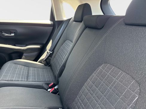 Certified 2023 Honda HR-V LX image 12